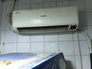 عدة مطعم للبيع