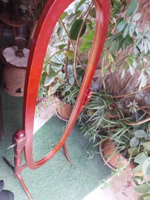 مراية ستاند حجم متوسط للبيع