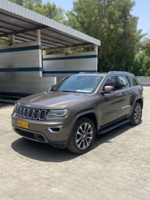 Used Jeep Grand Cherokee in Al Batinah
