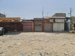 400 m2 . Landlord4