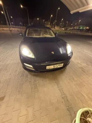 Used Porsche Panamera in Farwaniya