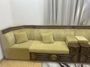 Elegant 6-Seater Arabic Majlis Sofa Set – Excellent Condition.