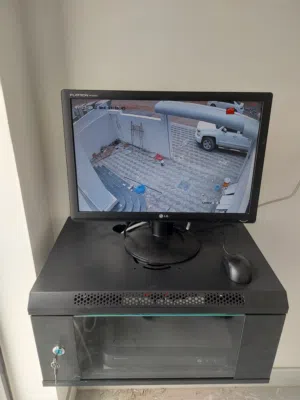 عروض كاميرات المراقبة HIKVISION و مكائن فتح الابواب LIFE الانتركوم