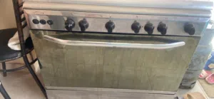 غاز مع فرن للبيع