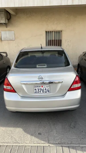 Nissan tiida 2009