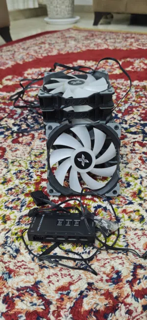 case fans for sale للبيع مراوح مستعملات