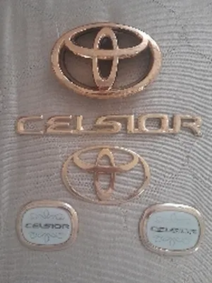للبيع شعارات  toyota Celsior gold ذهبي يعتبر من نوادر