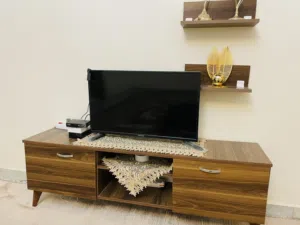 طاولات للبيع