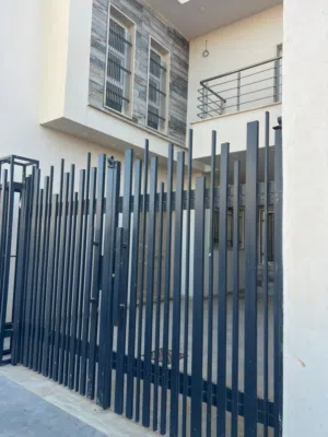 180 m2 More than 6 bedrooms Townhouse for Rent in Tripoli Tareeq Al-Mashtal