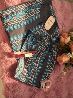 Offer price  size : M L 2XL pakisthani suit