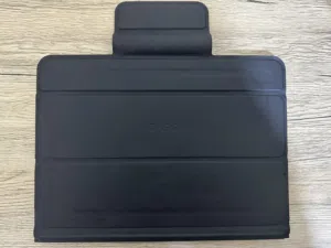 Keyboard and cover for iPad and iPhone from ZAGG - كيبورد وغلاف للآيفون والايباد