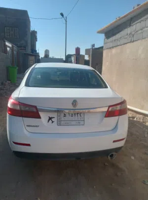 رينو سافران 2012