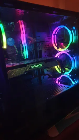 للبيع pc احترافي بحالة ممتازة