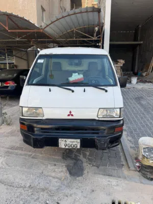 باص متسوبيشى 2007