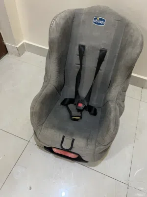 مقعد سياره للاطفال
