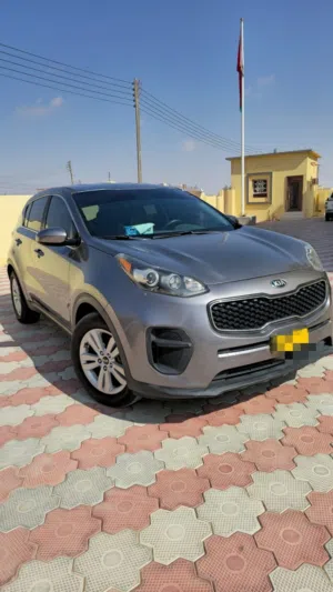 Used Kia Sportage in Al Wustaa