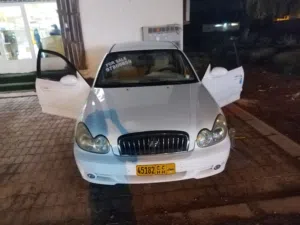 Hyundai sonata 2004 model White Color