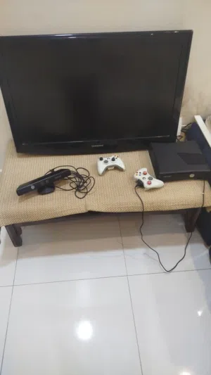 تلفزيون سامسونج شغال 100% ويشغل بلاي ستيشن ويشغل رسيفر بس انه ما في يوتيوب