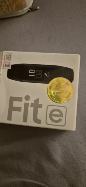 سوار سامسونج الرياضي الذكي Samsung Galaxy Fit e للبيع بسعر مميز!