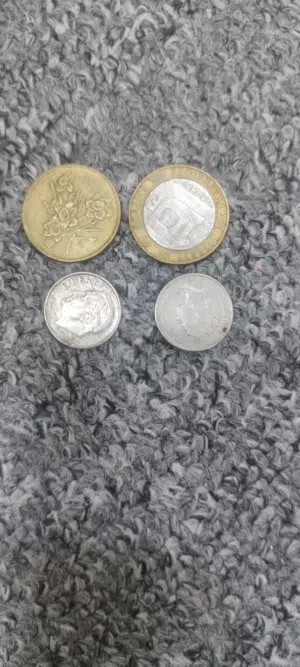عمله اجنبيه
