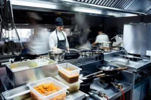 قسم المشاوي بمطبخ مطعم الايجار