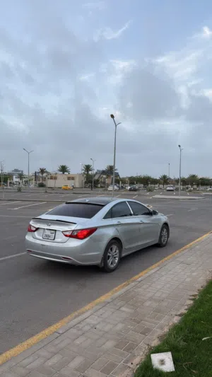 سوناتا 2012 للبيع