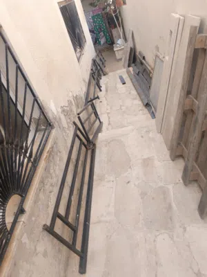 حديد بلكونه وحمايات. الارتفاع52سم