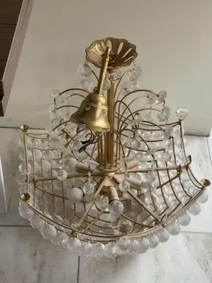 ثرية كرستال للبيع