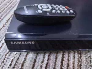 USBسامسونج ومشعل فلاشه DVD