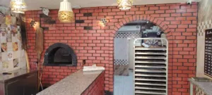 محل معجنات للبيع بداعي السفر