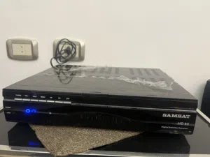 السلام عليكم ورحمة الله وبركاته  رسيفر للبيع بسعر   مكان طرابلس