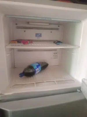 ثلاجه للبيع  شغاله ميه ميه هي صورها موجوده بعين الباشا