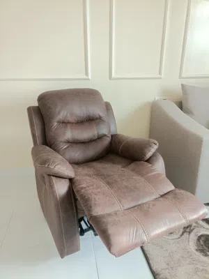 Lazy Boy Recliner Chair Adjustable Comfort  كرسي راحة واسترخاء ليزي بوي