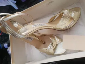 حذاء جيمي شو (Jimmy Choo) أصلي - جلد ثعبان ذهبي - نظيف جداً Original Jimmy Choo Metallic Gold Elaphe