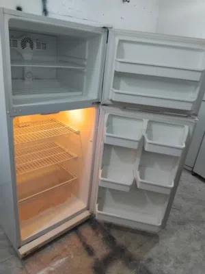 @@ بيع ثلاجة ونسا 22 قدم استعمال خفيف شغل ميا ميا