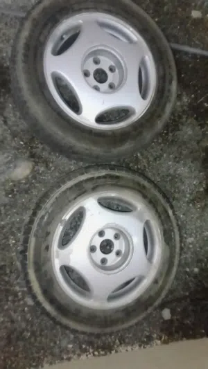 اللبيع أطارات لكسز