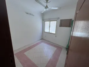 For rent in muharraq near centre point 1bhk