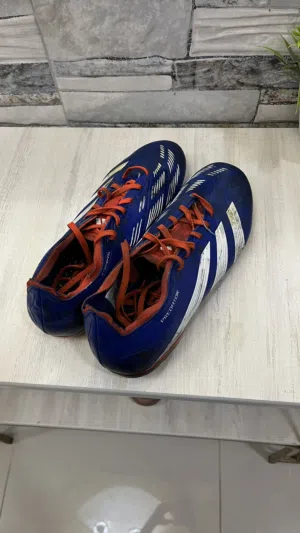 جوتي Adidas اصلي بحاله جيده