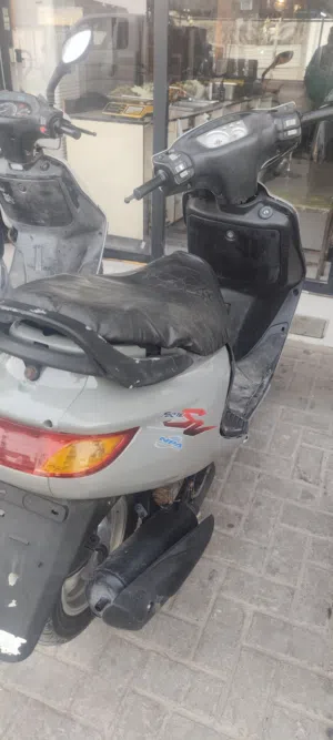 فراشه للبيع السعر 550 الدراجه نضيفه كلش ومامفوتحه نثيه