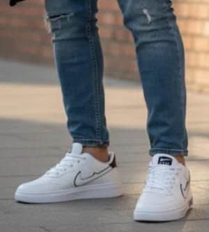 حذاء شبابي منظم