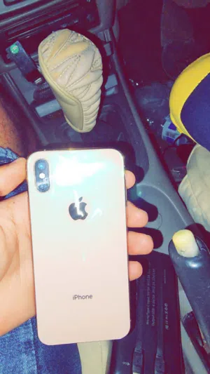 Apple iPhone XS 64 GB in Tripoli