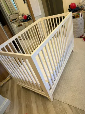 تخت بيبي Ti Amo استعمال جدا خفيف