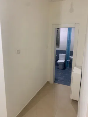 125 m2 2 Bedrooms Apartments for Rent in Ramallah and Al-Bireh Al Irsal St.