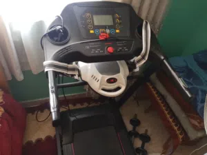 جهاز مشي للبيع بسعررررررر حررررررق مافي ولا اي شيء معاه  هزاز الخصر والله الجهاز جديد