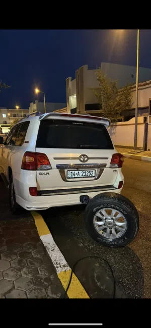 Used Toyota Land Cruiser in Basra