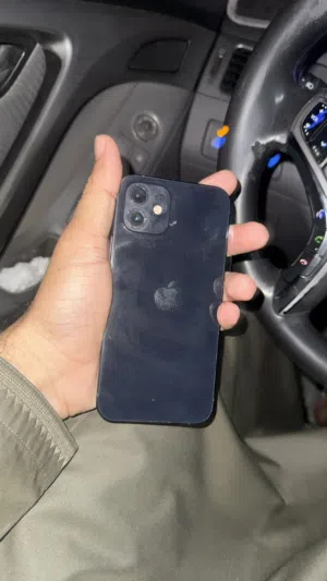 Apple iPhone 12 128 GB in Al Batinah