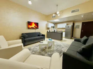 Z9 أول ساكن / سيتي تاور / غرفة وصالة / باركنج خاص