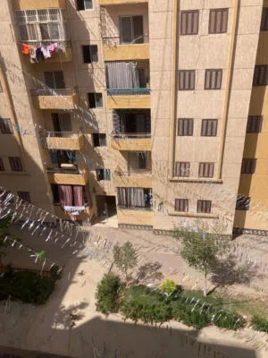 شقه للبيع في بدر حي الياسمين دور رابع 90 متر  3 غرف و حمام  مدفوع 10 سنين متبقي 10 سنين