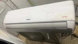 سبلت مستعمل 2 طن ماركة فورس