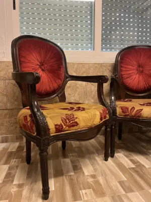 كراسي لغرفة الضيوف
